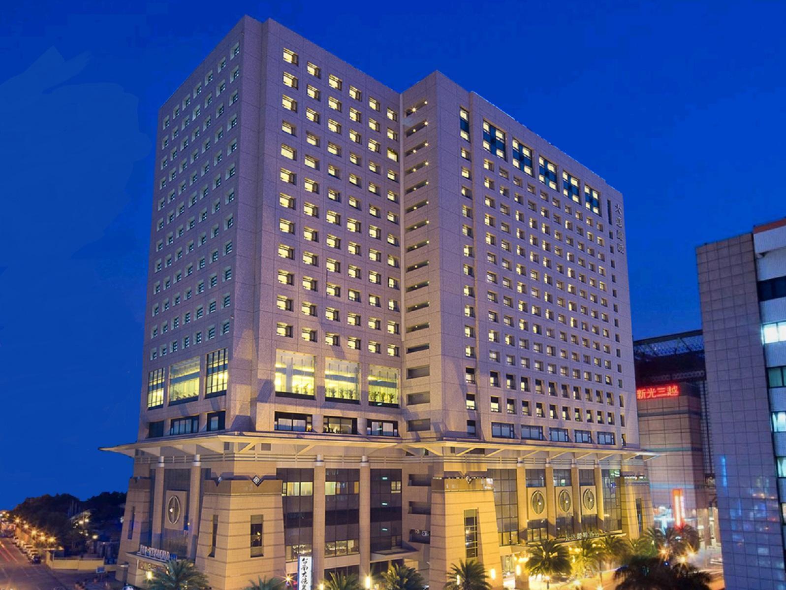 Tayih Landis Hotel Tainan Exterior photo The InterContinental Hotel