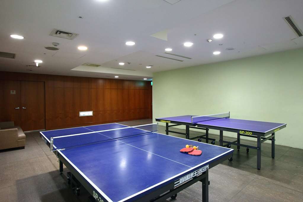 Tayih Landis Hotel Tainan Facilities photo Table tennis room